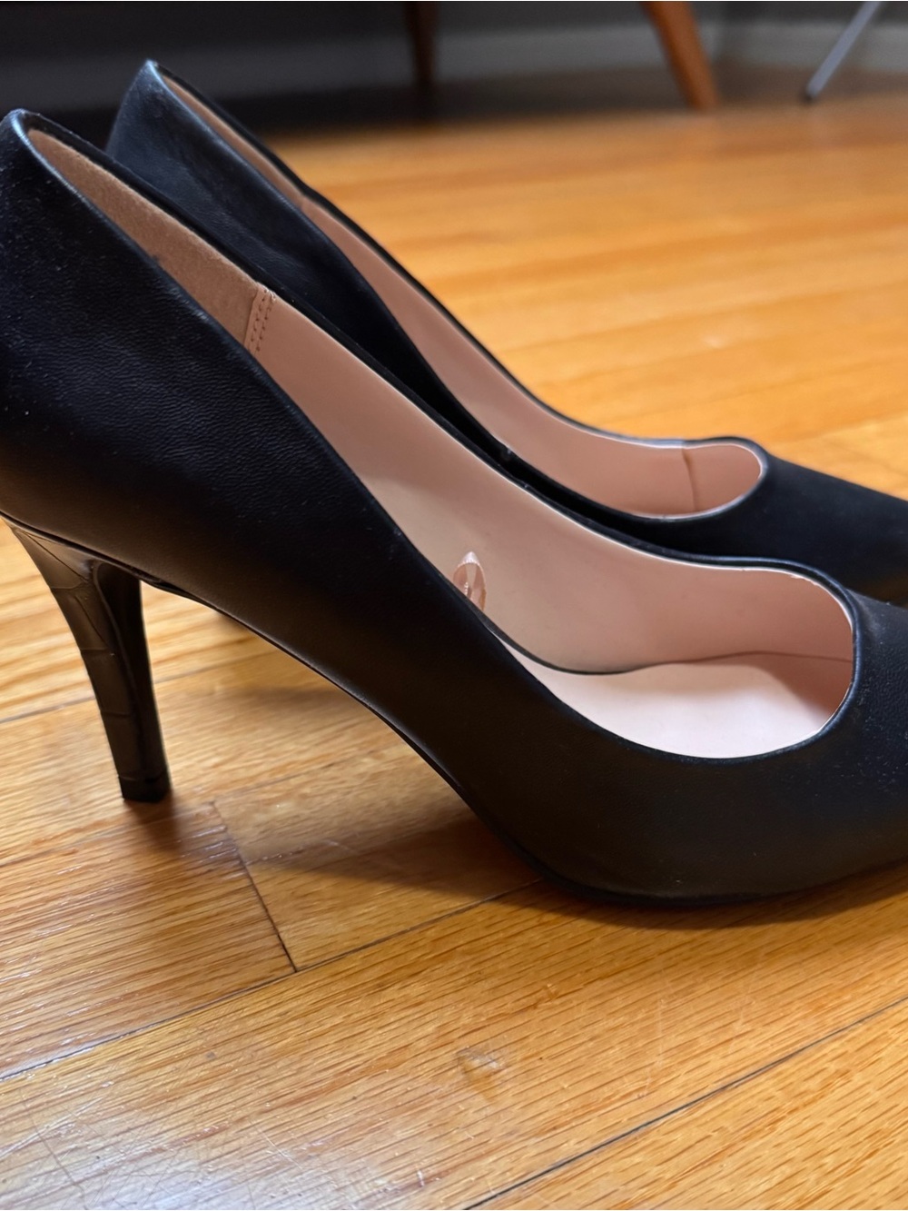 Ann Taylor Factory Black Classic High Heel Pumps